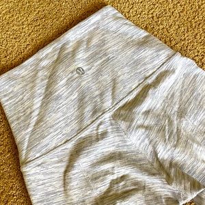 Lulu lemon wunder under scalloped hem high-rise crop 23” luxtreme, SIZE: 2